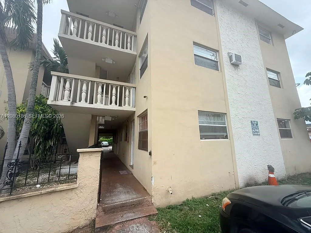 Westland Park Th Condo Ph — Photo 3