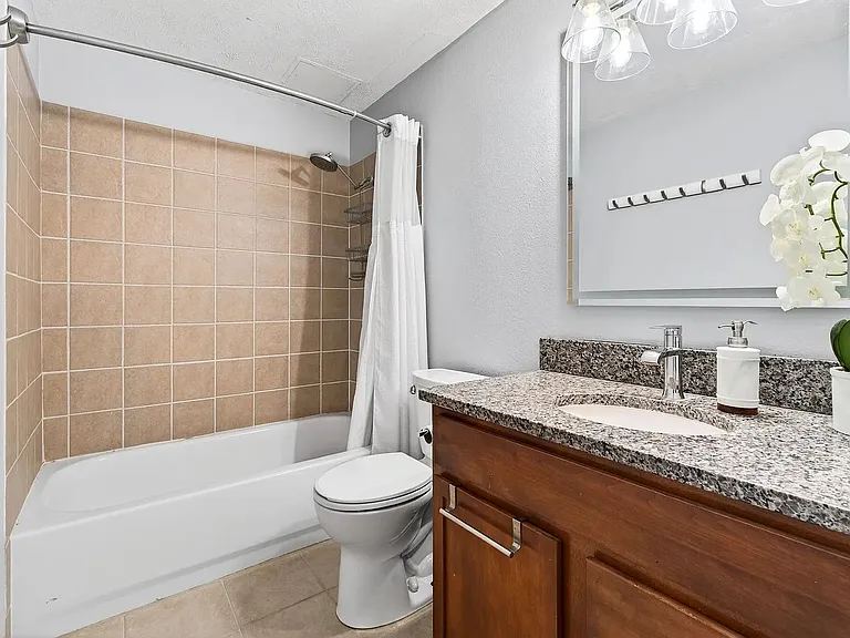 105 N 31st Ave #505 — Photo 9