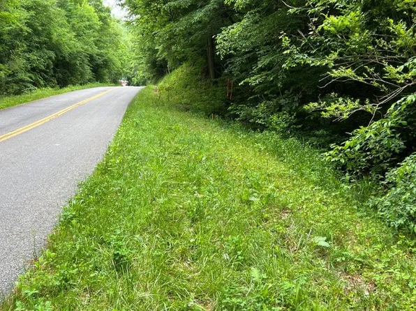 0 Warehouse St, Bassett, VA 24055