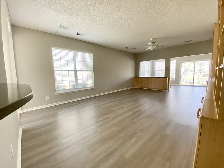 565 Colonel Thomas Heyward Rd — Photo 6