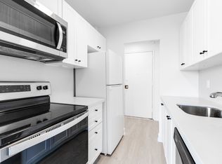 3 Swift Dr #102, Toronto, ON M4A2A3