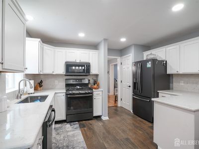 18 Mary St, Monmouth Junction, NJ, 08852