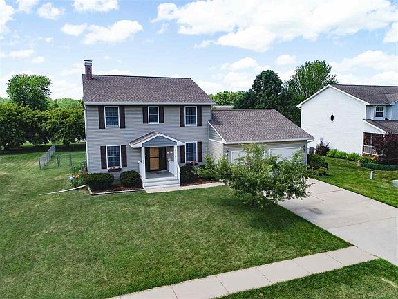3rd image of 2574 Costa Dr