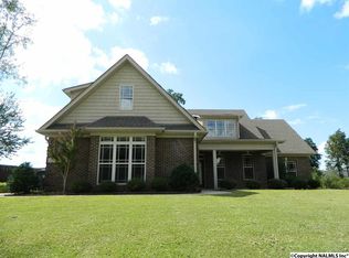 171 Bucks Pocket Dr, New Market, AL 35761