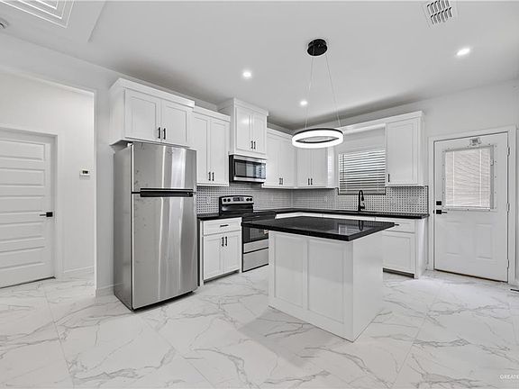 4th image of 12504 N 39th St #2