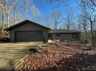42 Usdasdi Dr, Brevard, NC 28712