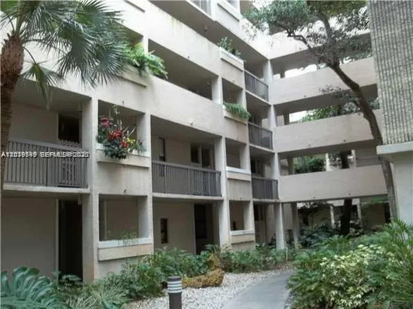 6800 Cypress Rd APT 411, Fort Lauderdale, FL 33317