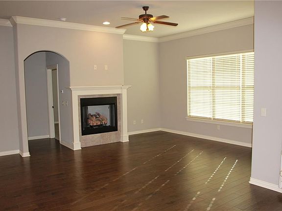 Very open floor plan with large living, kitchen, dining areas.