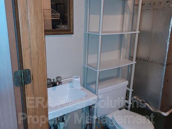 5th image of 203 John St APT C