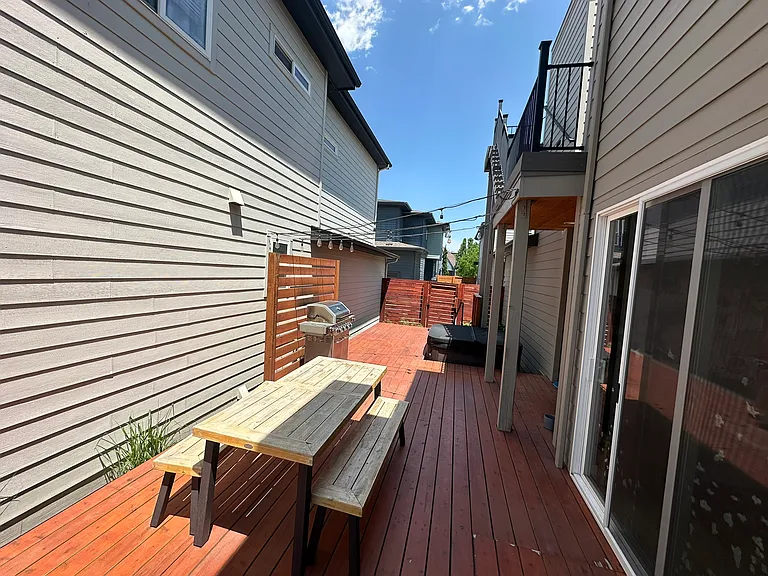 356 Pascal St — Photo 27