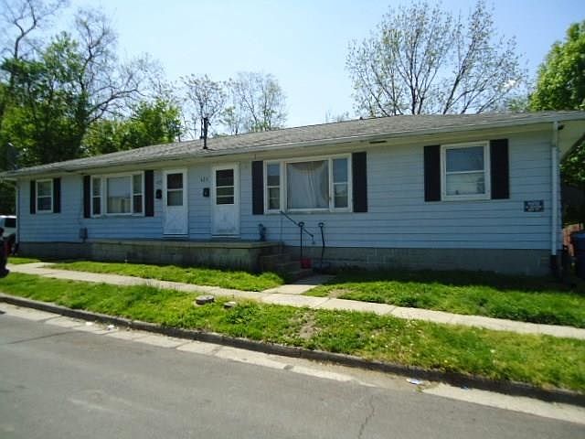 1st image of 423 & 425 E South St
