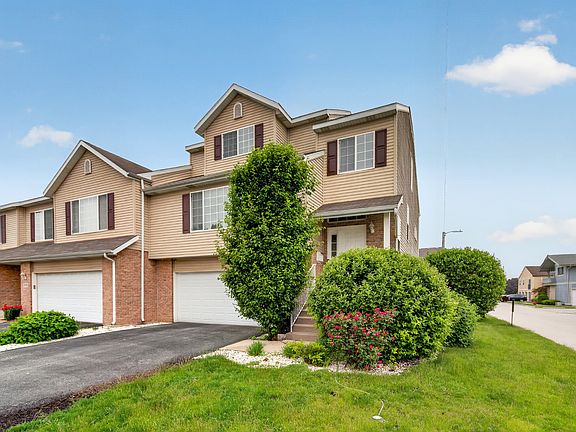 2nd image of 2520 Cedar Glen Dr N