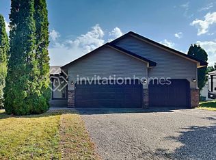 9356 Vincent Ave N, Brooklyn Park, MN 55444