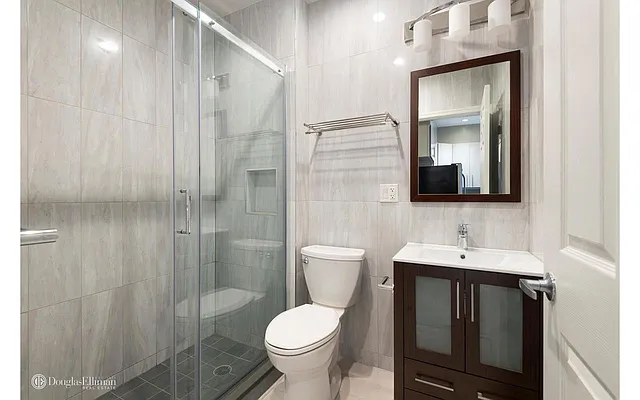 Rented by Douglas Elliman | media 21