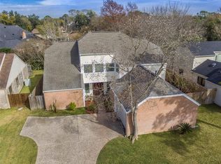 12102 Carriage Hill Dr, Houston, TX 77077