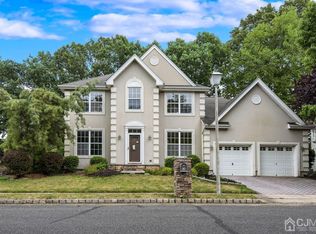 3 Narrows Way, Monroe Township, NJ 08831