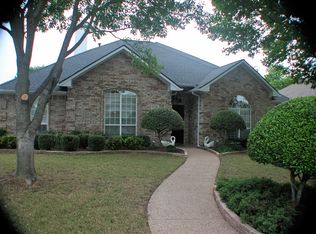 2678 Daisy Ln, Richardson, TX 75082