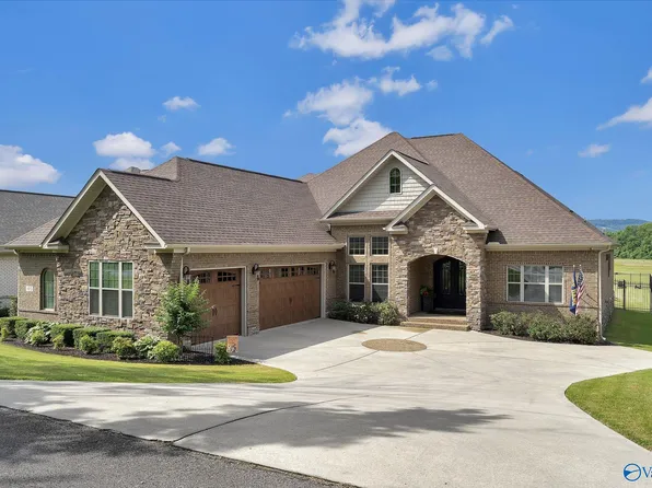105 Railway Ln SE, Huntsville, AL 35803
