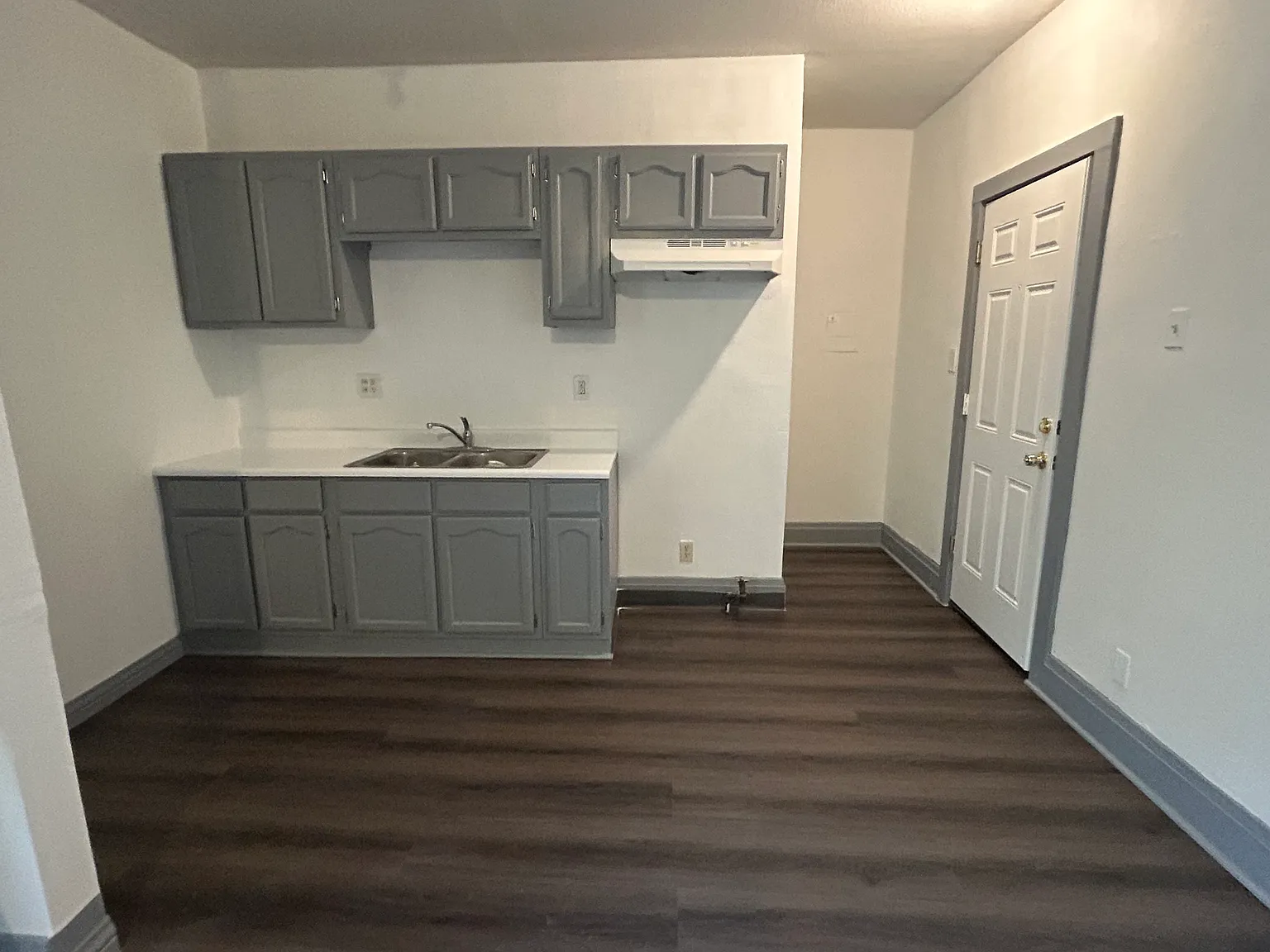 Studio, 361 sqft, $1,300 — Photo 2