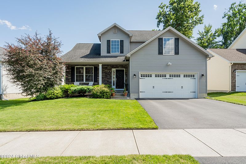 2nd image of 33 Sycamore Street