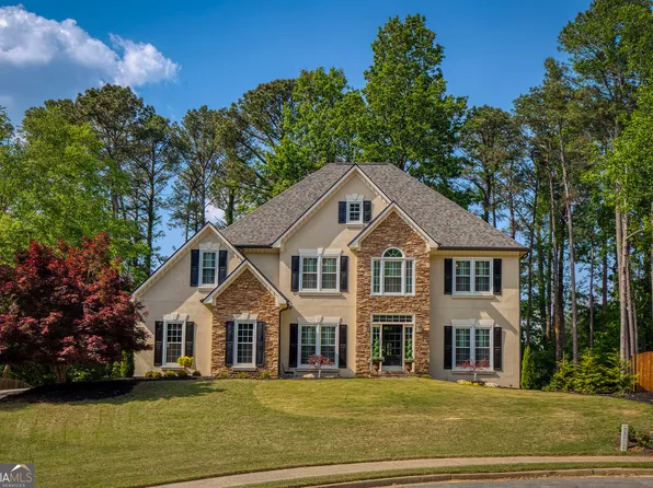 140 Penwick Dr, Roswell, GA 30075