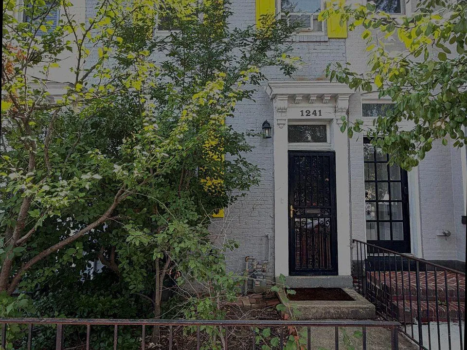 1241 5th St NW