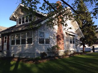 623 Dakota Ave, Gladstone, MI 49837
