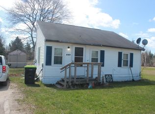 829 W State St, Cheboygan, MI 49721