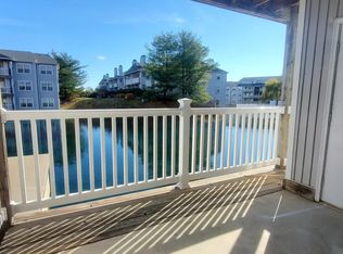 1401 Waters Edge Dr, Newark, DE 19702