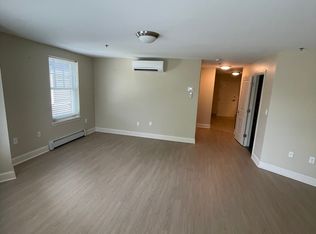 1 5th St APT 204, Dover, NH 03820