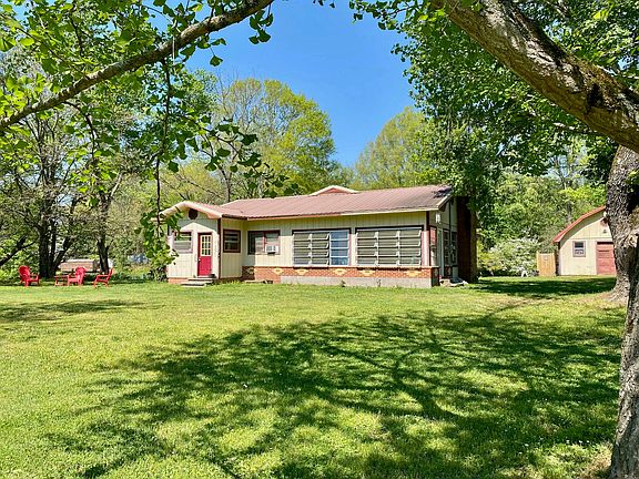 2nd image of 1639 Tennga Gregory Rd