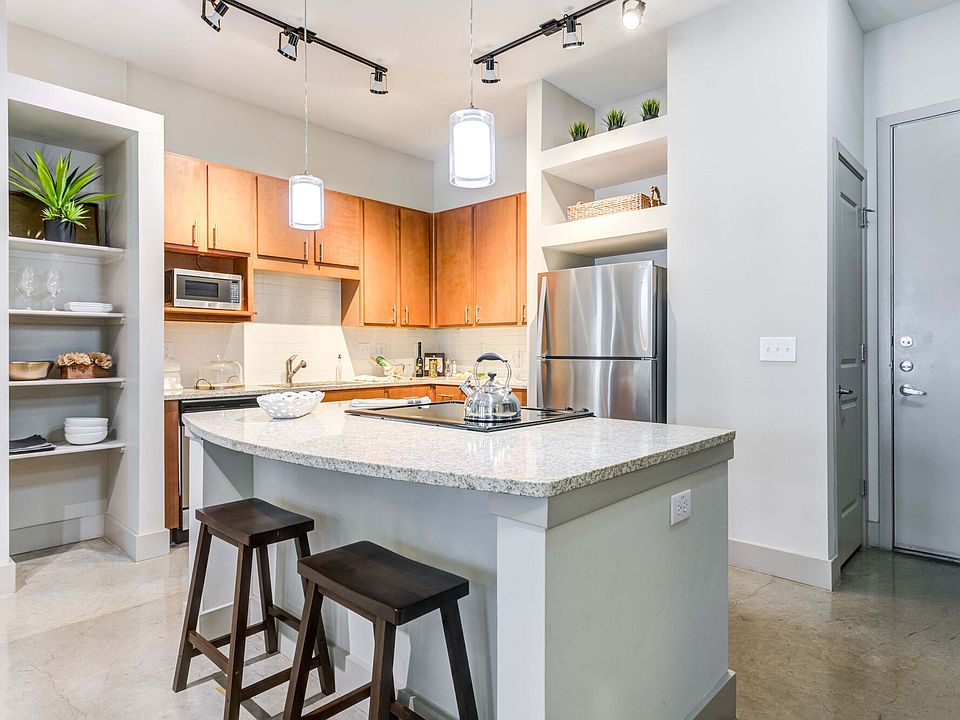Lakeshore Lofts apartments community photo