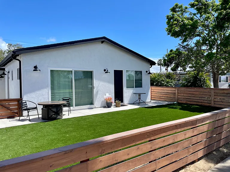 1441 Louden Ln #2 — Photo 3