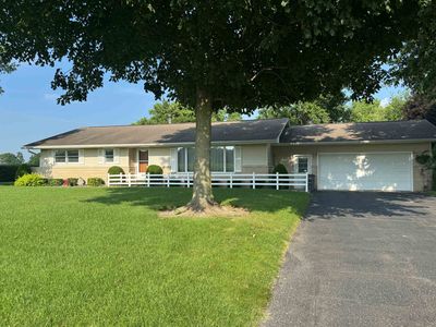 10493 N Steffen Dr, Milford, IN, 46542
