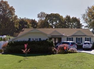 75 Thadford St, East Northport, NY 11731