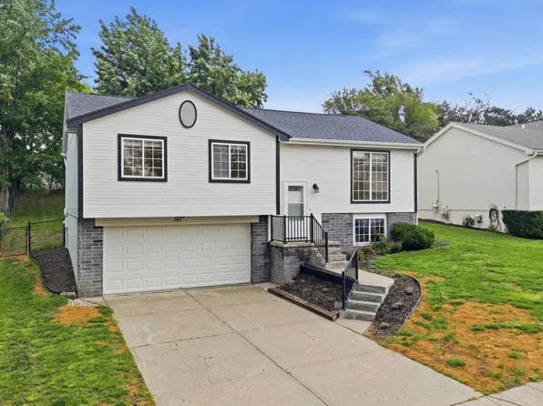 15302 Spencer St, Omaha, NE 68116