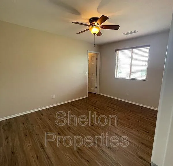 20384 N 261st Dr — Photo 19