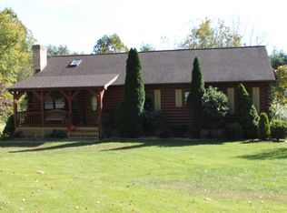 970 Beekman Rd, Hopewell Junction, NY 12533