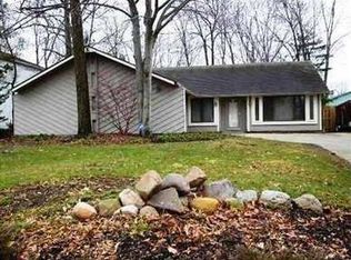 17049 Eagles Nest Cir, Strongsville, OH 44136