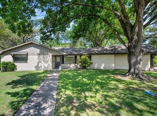 1822 W Beverly Dr, Corsicana, TX 75110