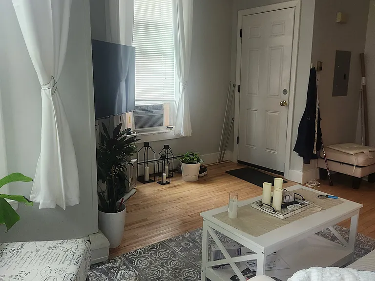 523 Cumberland Ave #4 — Photo 3