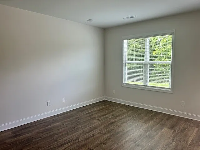 138 Favre St — Photo 5