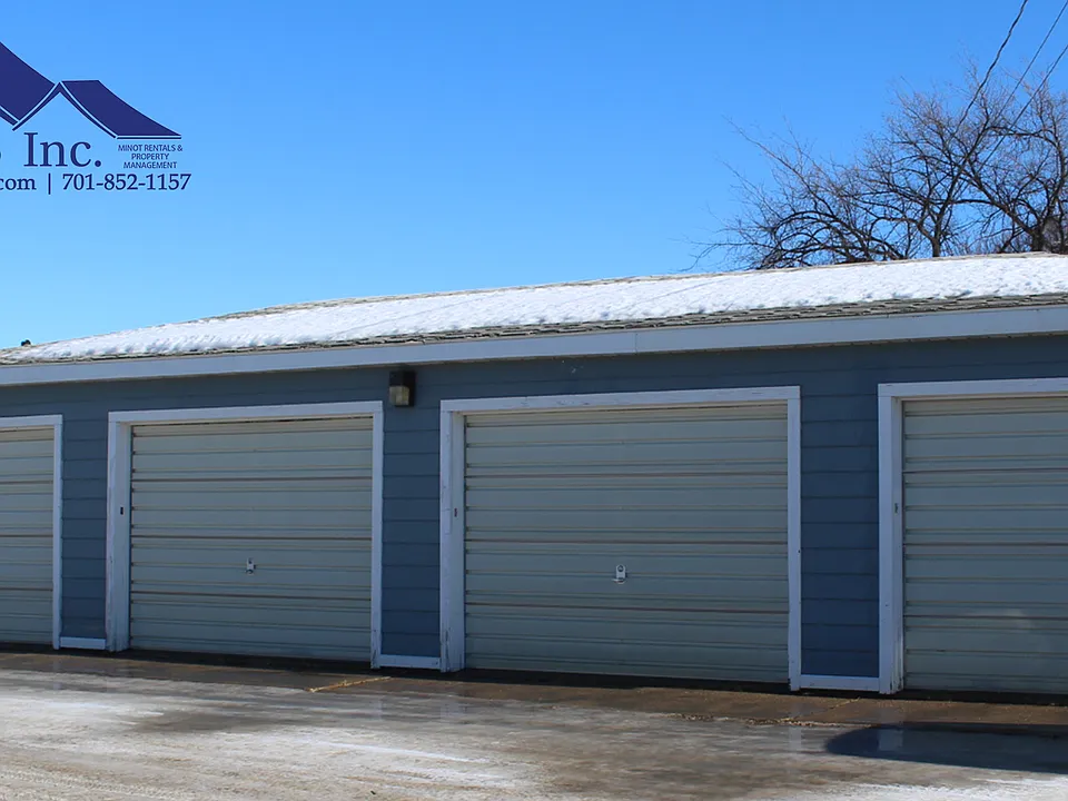 2021 5th St NW Garage - Minot Apartment Rental by IPM, Inc_11262024
