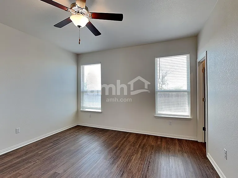 2722 Wolfcreek — Photo 9
