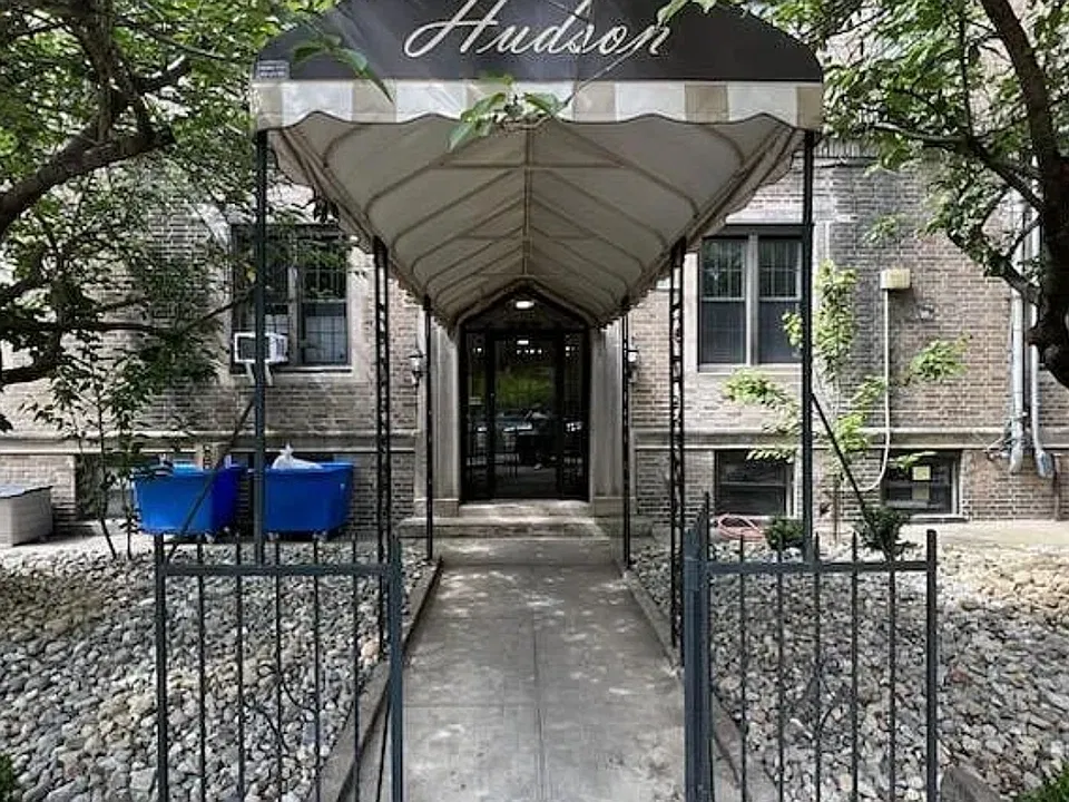 726-730 Hudson St #1L