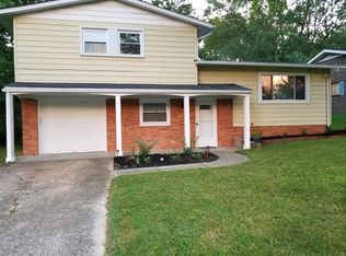 21 Eastwood Dr, Belleville, IL