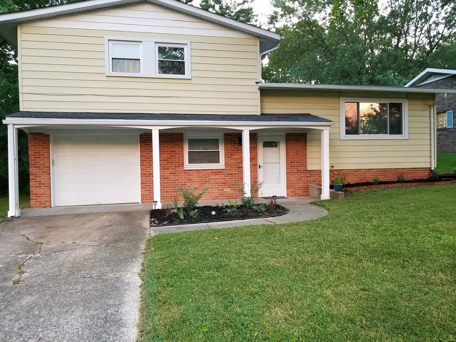 21 Eastwood Dr photo 1