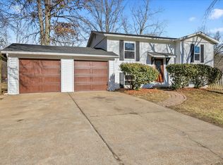 6095 Country Creek Dr, House Springs, MO 63051