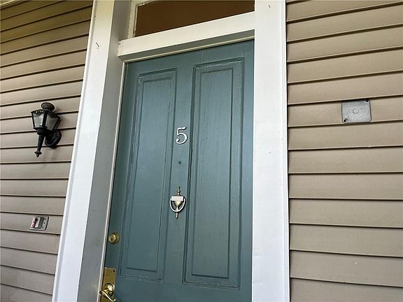 5th image of 5127 Prytania St APT 5