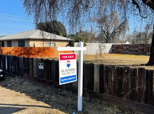 1520 Victoria Dr, Modesto, CA 95351